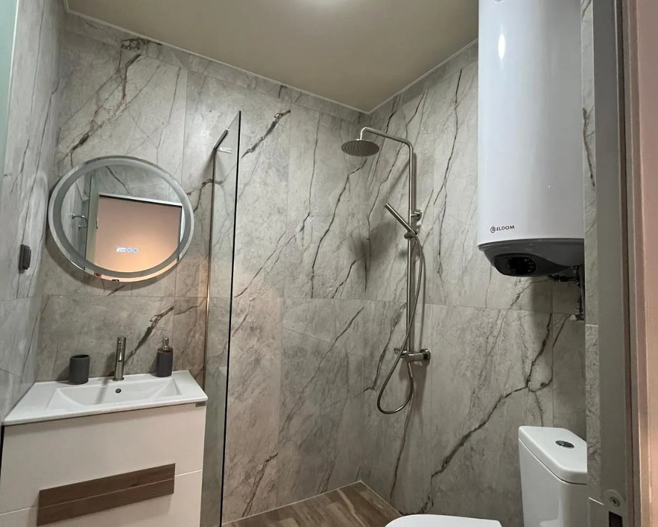 Apartment Wave Studio Varna